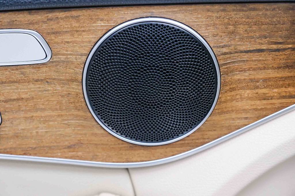 Thumbnail: 2019 Mercedes-Benz C-Class - 32