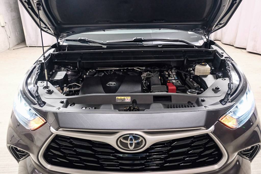 Thumbnail: 2020 Toyota Highlander - 9