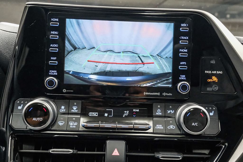 Thumbnail: 2020 Toyota Highlander - 30