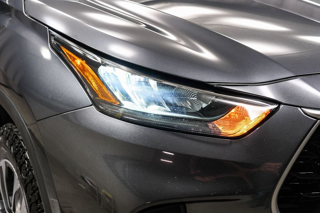 Thumbnail: 2020 Toyota Highlander - 24