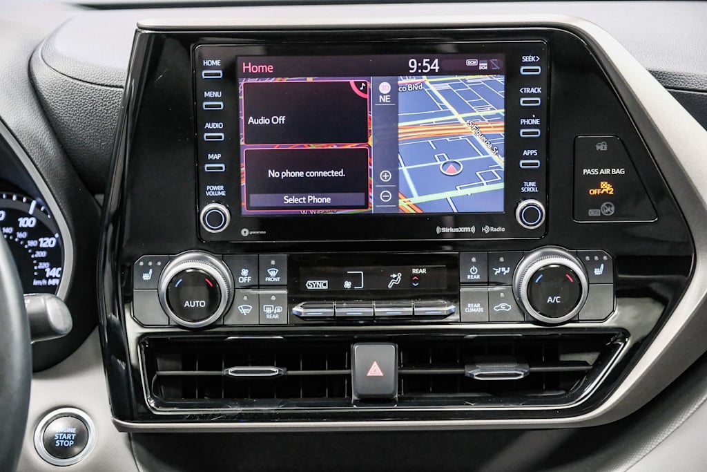 Thumbnail: 2020 Toyota Highlander - 14