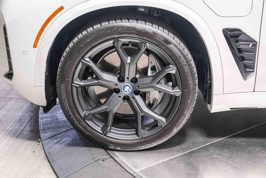 Thumbnail: 2024 BMW X5 - 21