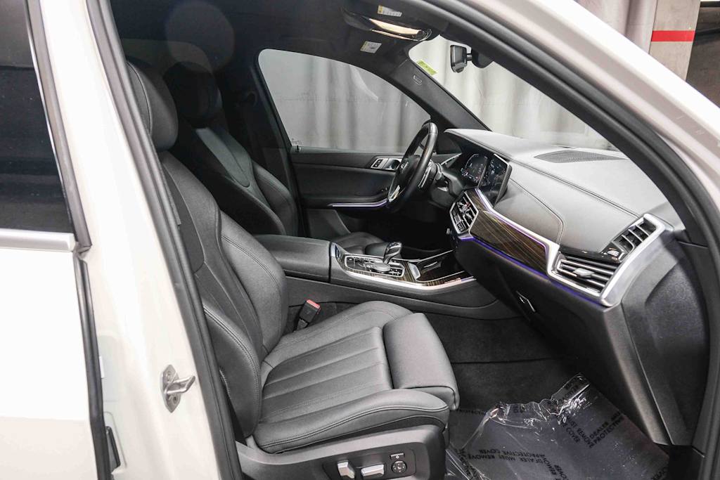 Thumbnail: 2020 BMW X5 - 11
