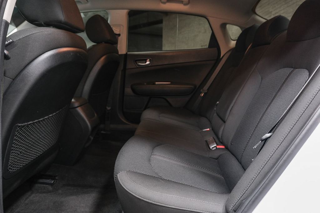 Thumbnail: 2019 Kia Optima - 11