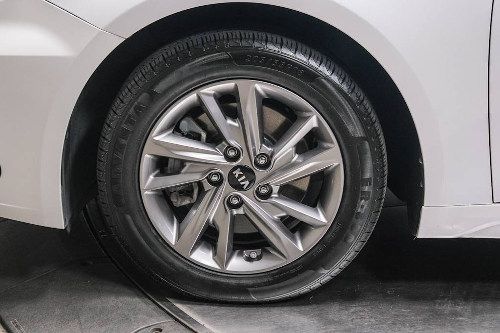 Thumbnail: 2019 Kia Optima - 22
