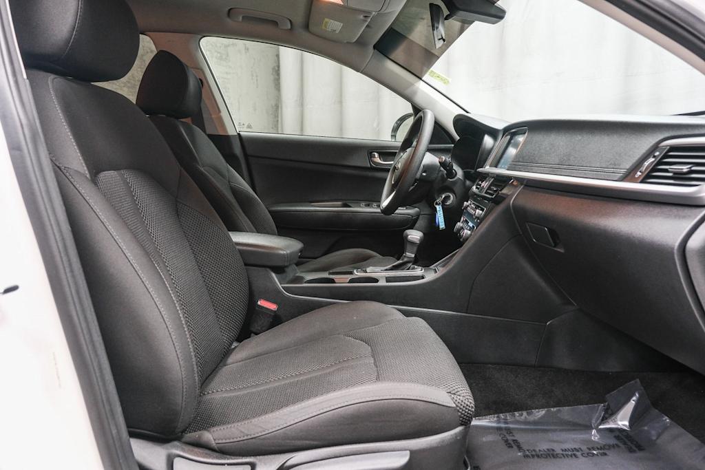 Thumbnail: 2019 Kia Optima - 9