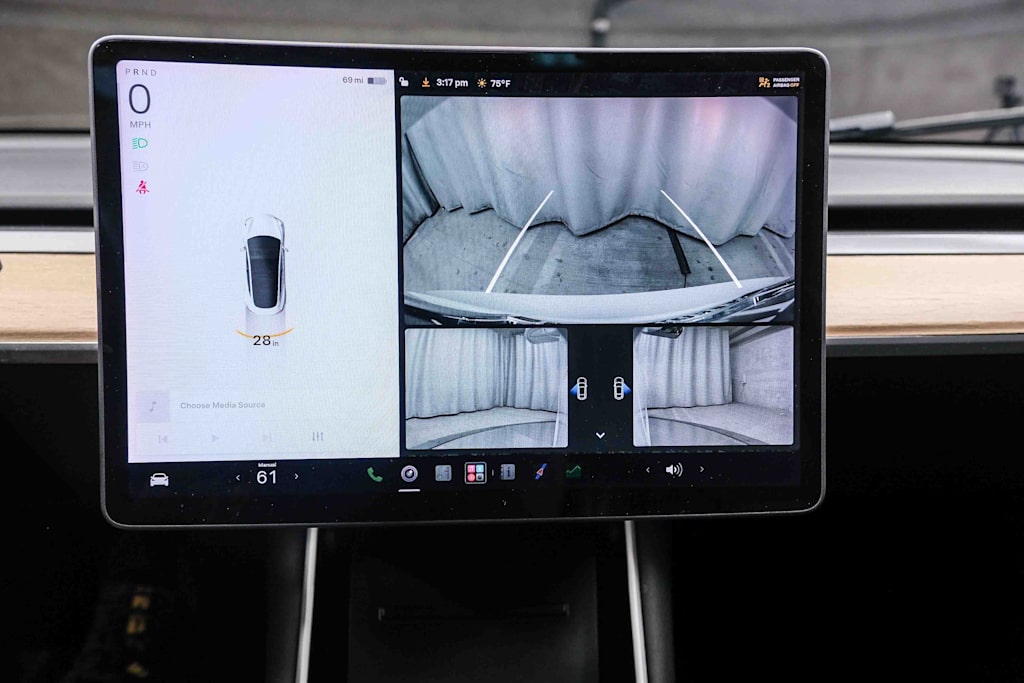 Thumbnail: 2020 Tesla Model 3 - 14
