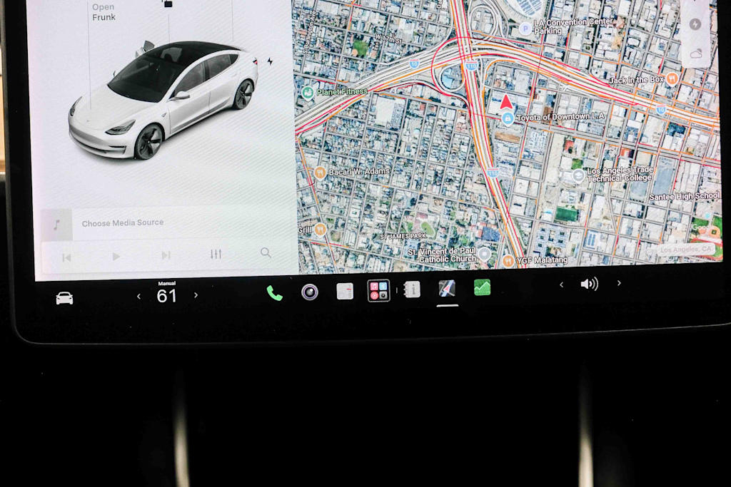 Thumbnail: 2020 Tesla Model 3 - 24