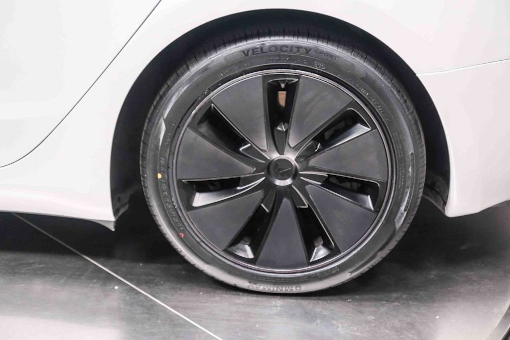 Thumbnail: 2024 Tesla Model 3 - 7
