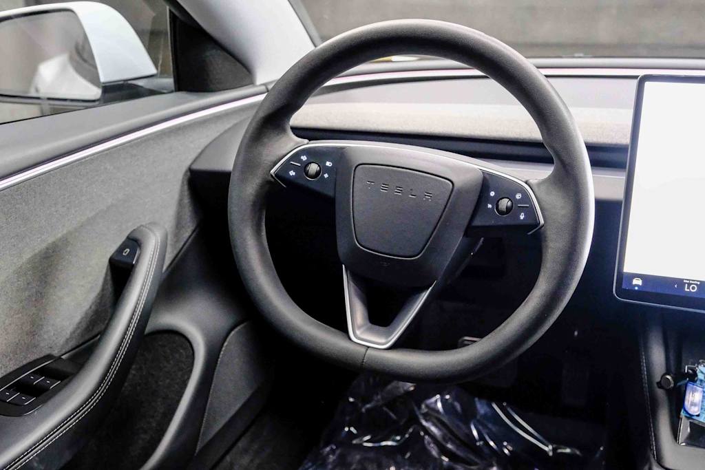 Thumbnail: 2024 Tesla Model 3 - 7