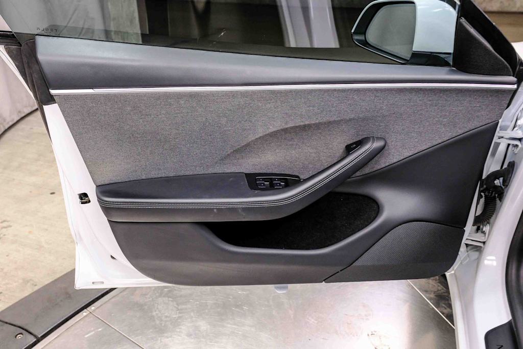 Thumbnail: 2024 Tesla Model 3 - 22