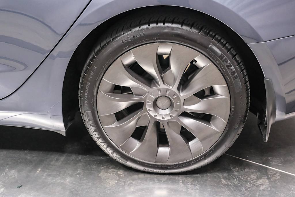 Thumbnail: 2023 Tesla Model 3 - 8