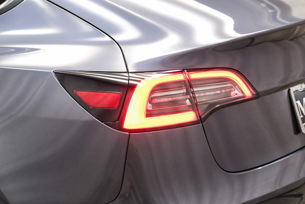 Thumbnail: 2023 Tesla Model 3 - 7
