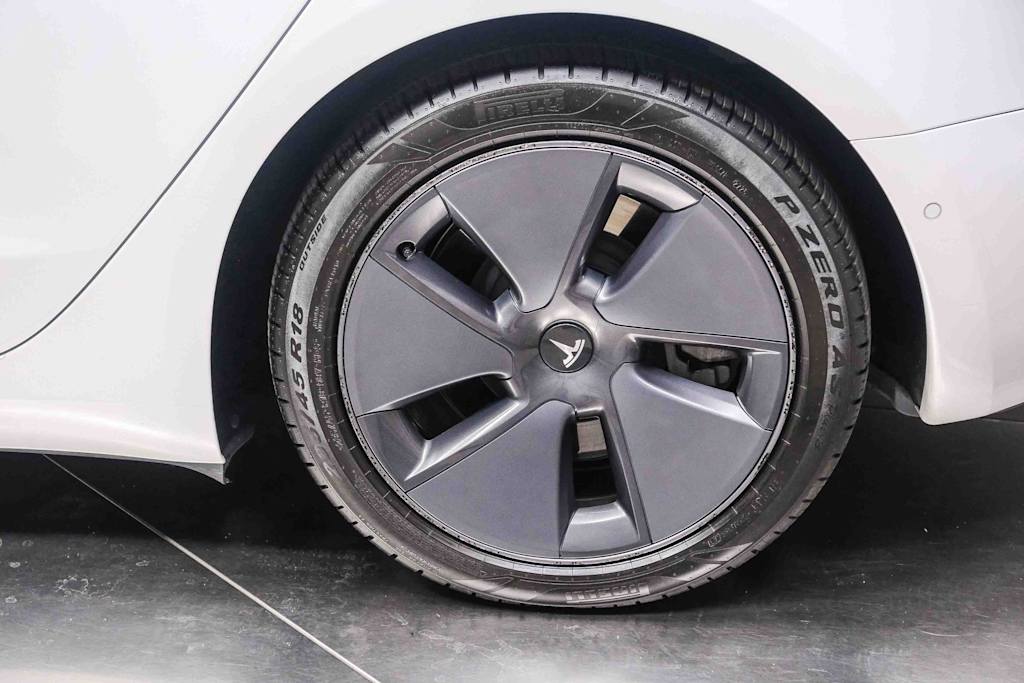 Thumbnail: 2021 Tesla Model 3 - 8