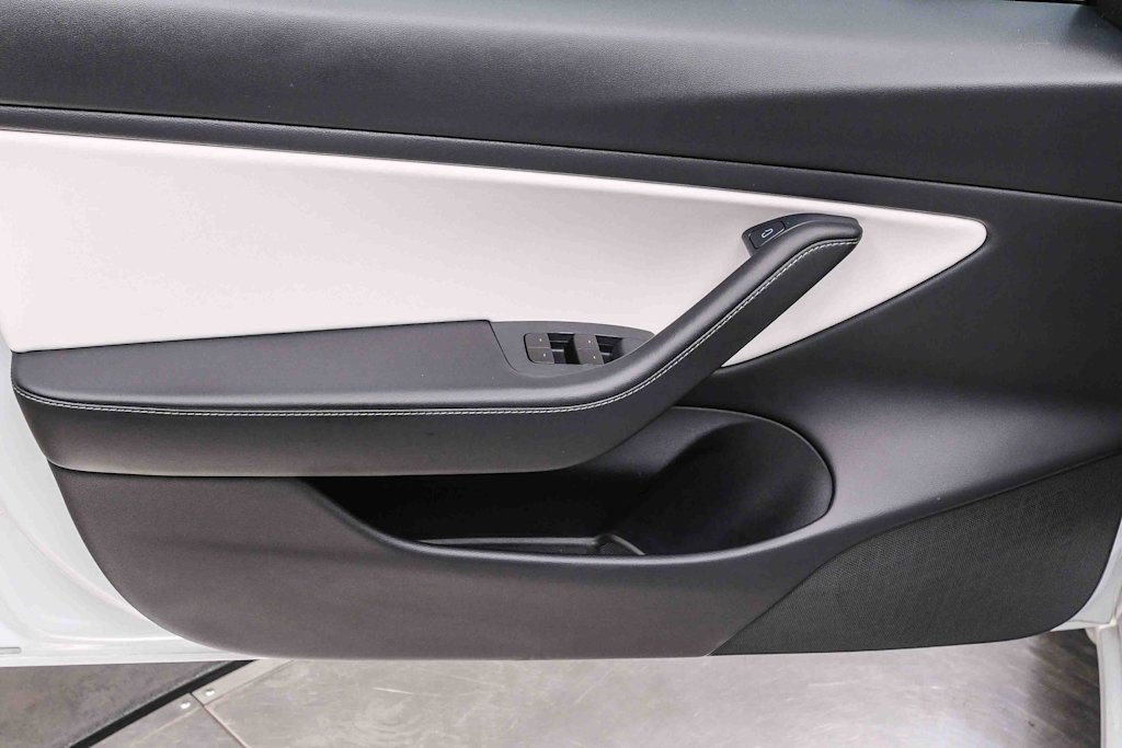 Thumbnail: 2021 Tesla Model 3 - 26