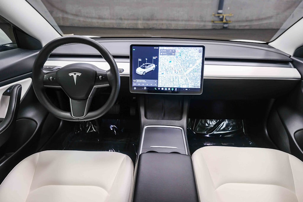 Thumbnail: 2021 Tesla Model 3 - 2