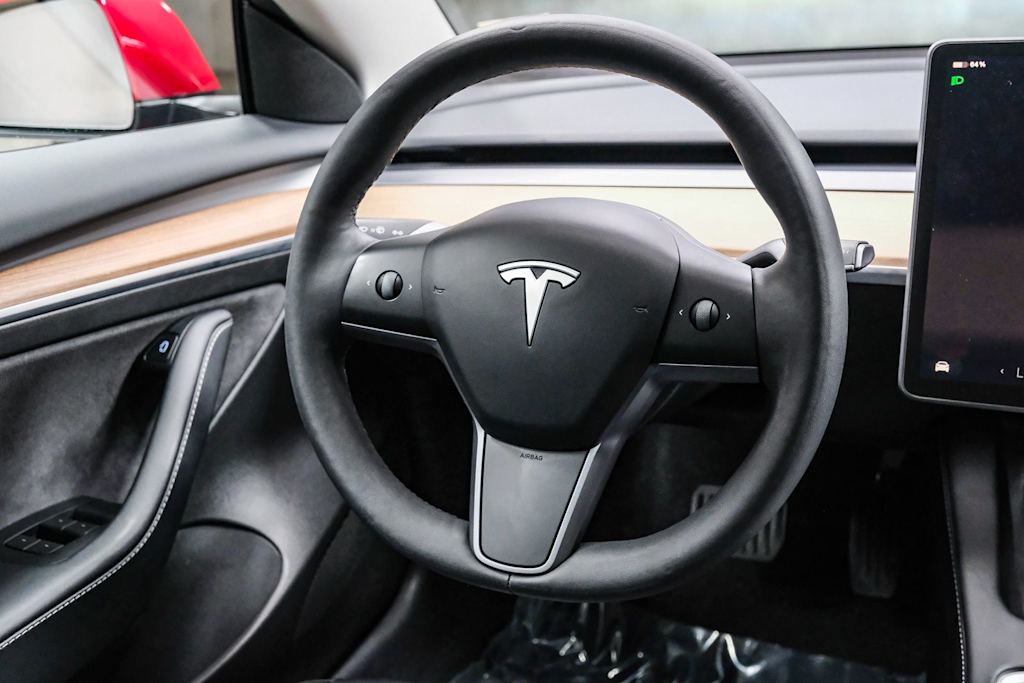 Thumbnail: 2023 Tesla Model 3 - 7