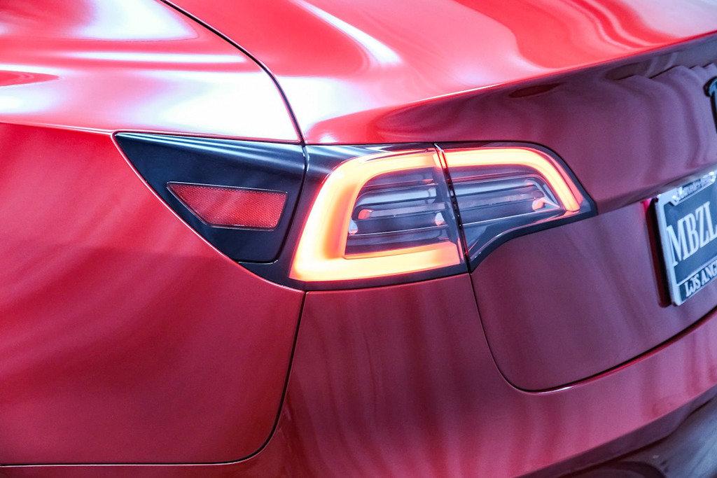 Thumbnail: 2023 Tesla Model 3 - 16