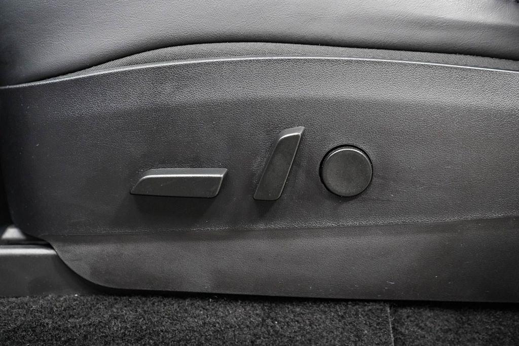 Thumbnail: 2020 Tesla Model Y - 21