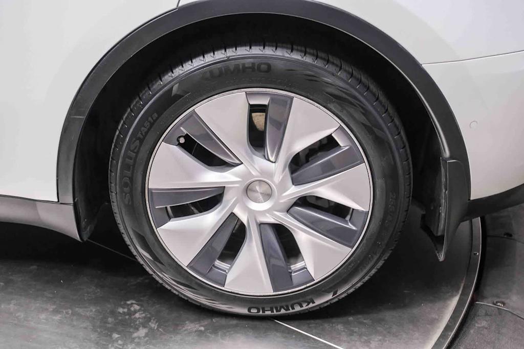 Thumbnail: 2022 Tesla Model Y - 7