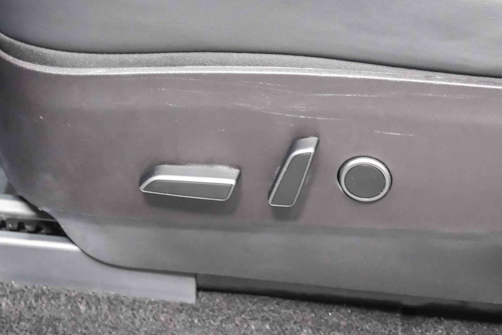 Thumbnail: 2022 Tesla Model Y - 26
