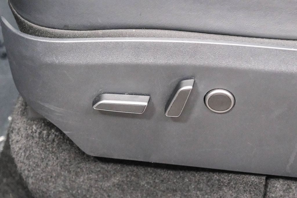 Thumbnail: 2023 Tesla Model Y - 28