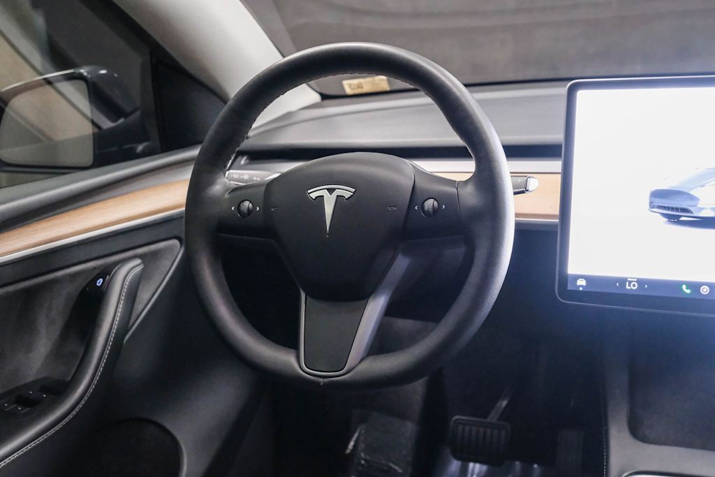 Thumbnail: 2023 Tesla Model Y - 9