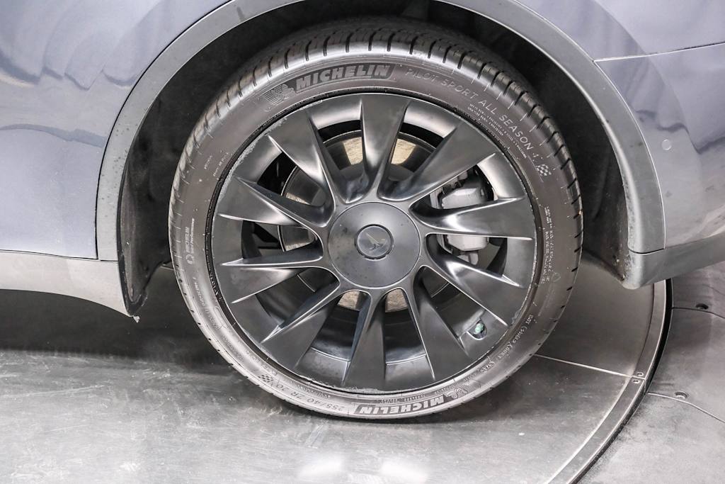 Thumbnail: 2022 Tesla Model Y - 20