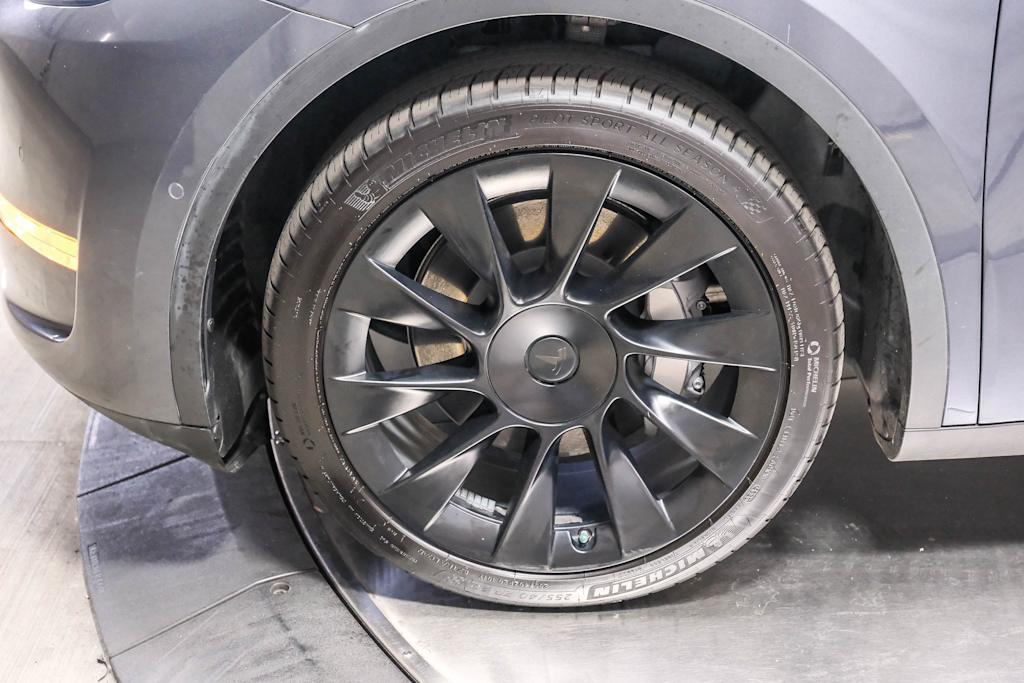 Thumbnail: 2022 Tesla Model Y - 7