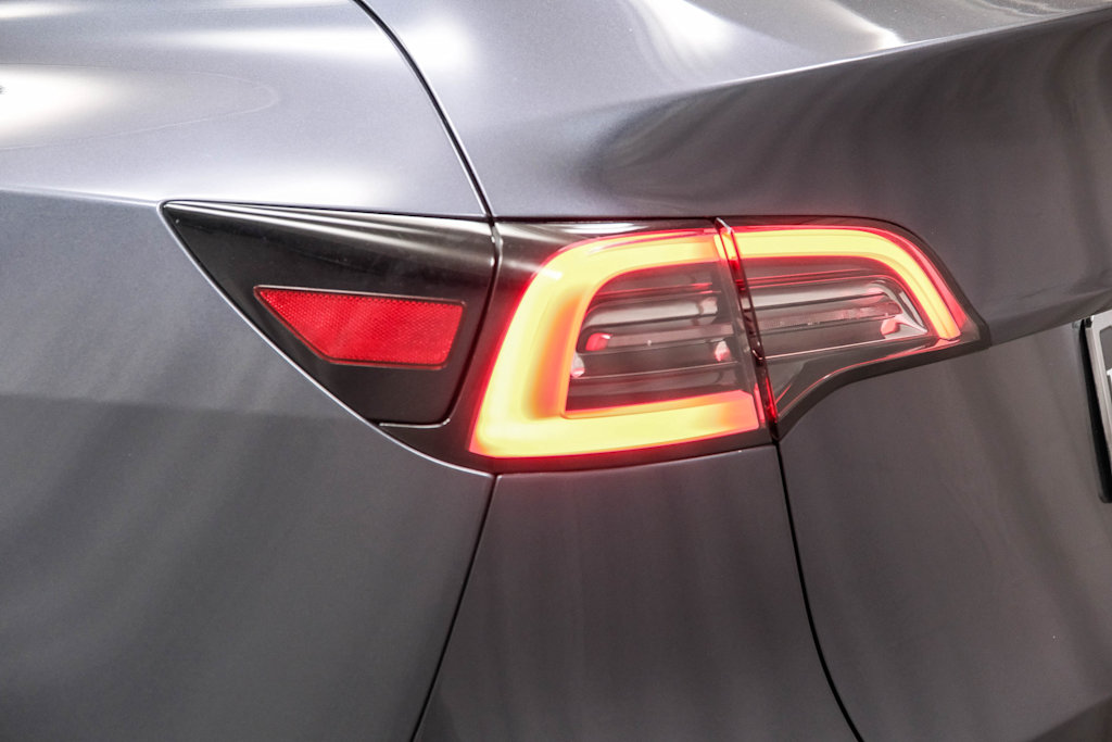 Thumbnail: 2022 Tesla Model Y - 18