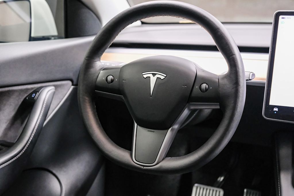 Thumbnail: 2022 Tesla Model Y - 9