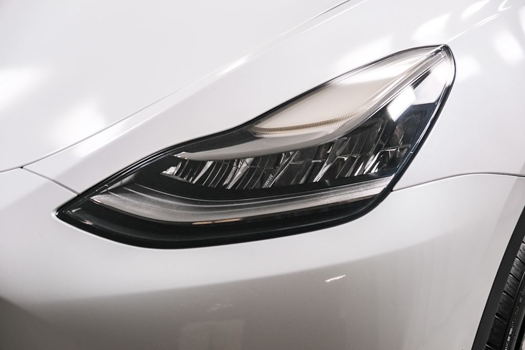 Thumbnail: 2022 Tesla Model Y - 21