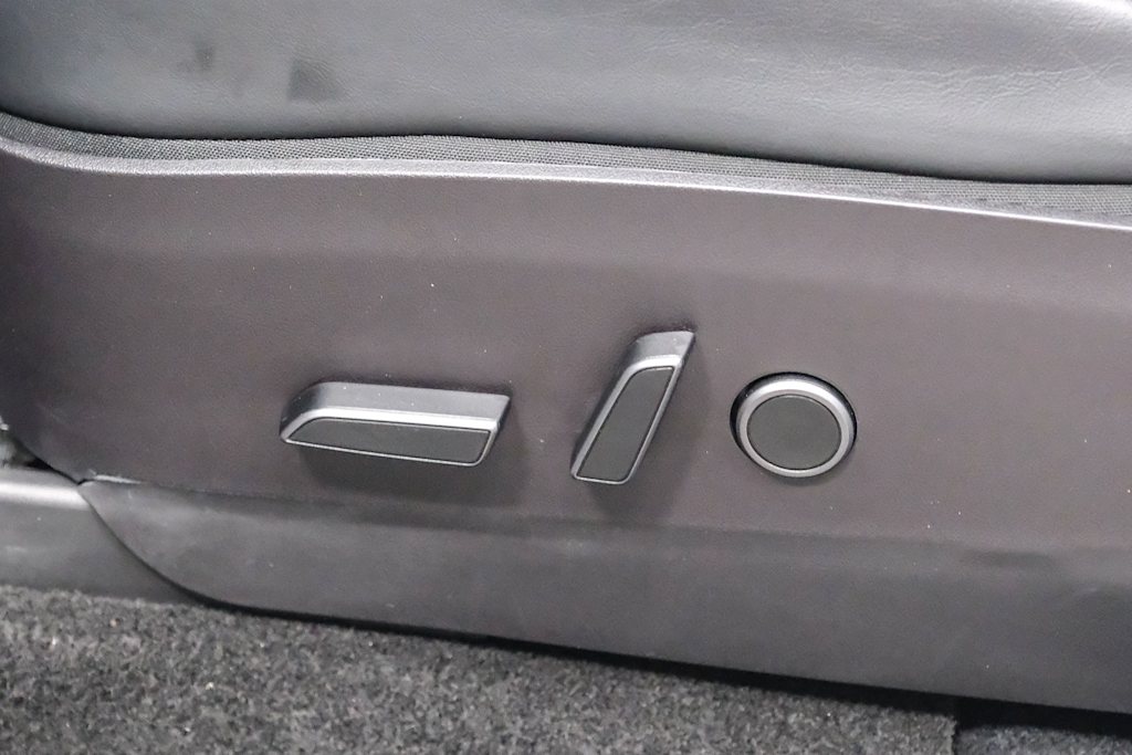 Thumbnail: 2022 Tesla Model Y - 28