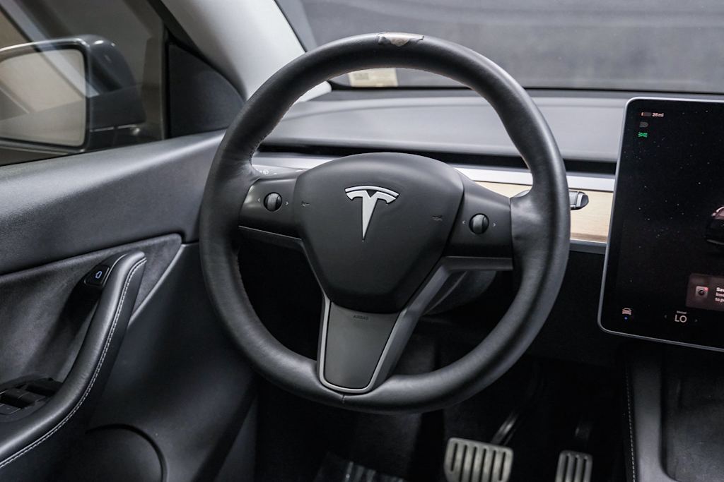 Thumbnail: 2022 Tesla Model Y - 8