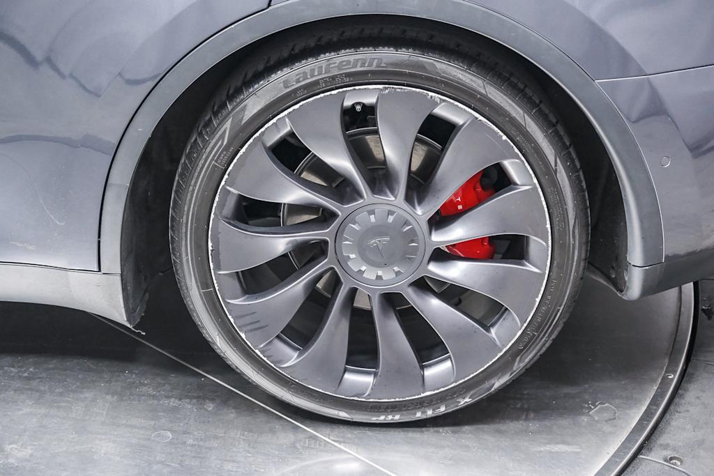 Thumbnail: 2022 Tesla Model Y - 7