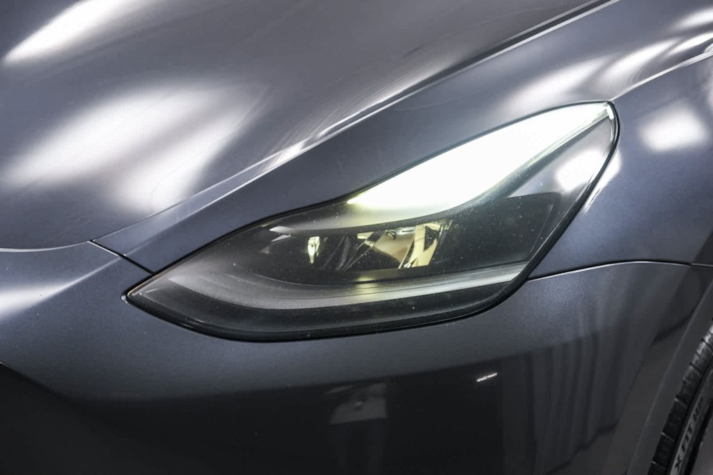 Thumbnail: 2022 Tesla Model Y - 18