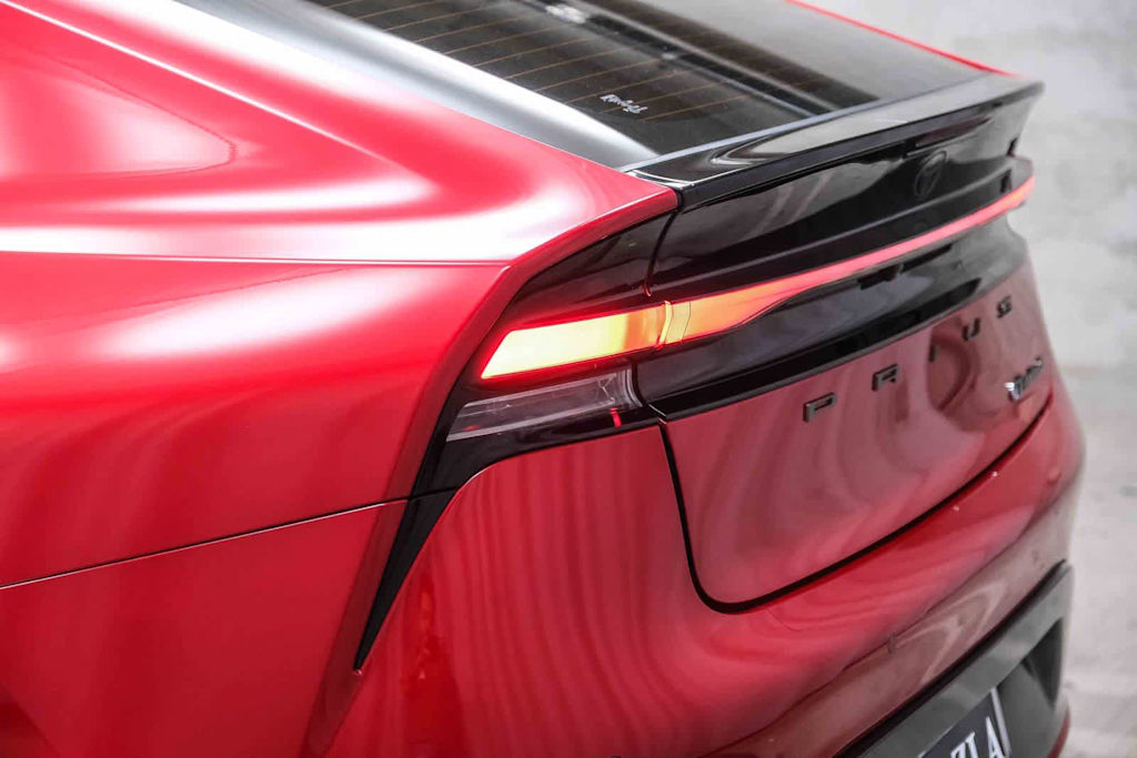 Thumbnail: 2024 Toyota Prius Prime - 18