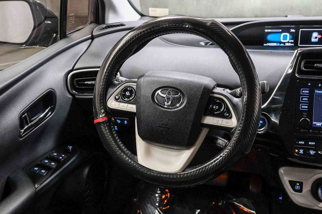 Thumbnail: 2017 Toyota Prius - 10