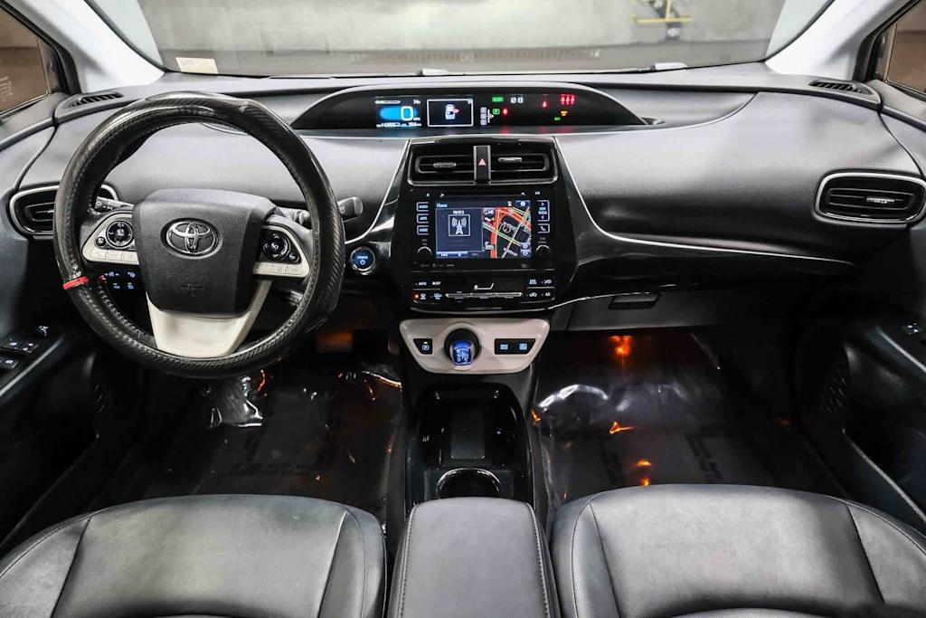 Thumbnail: 2017 Toyota Prius - 2