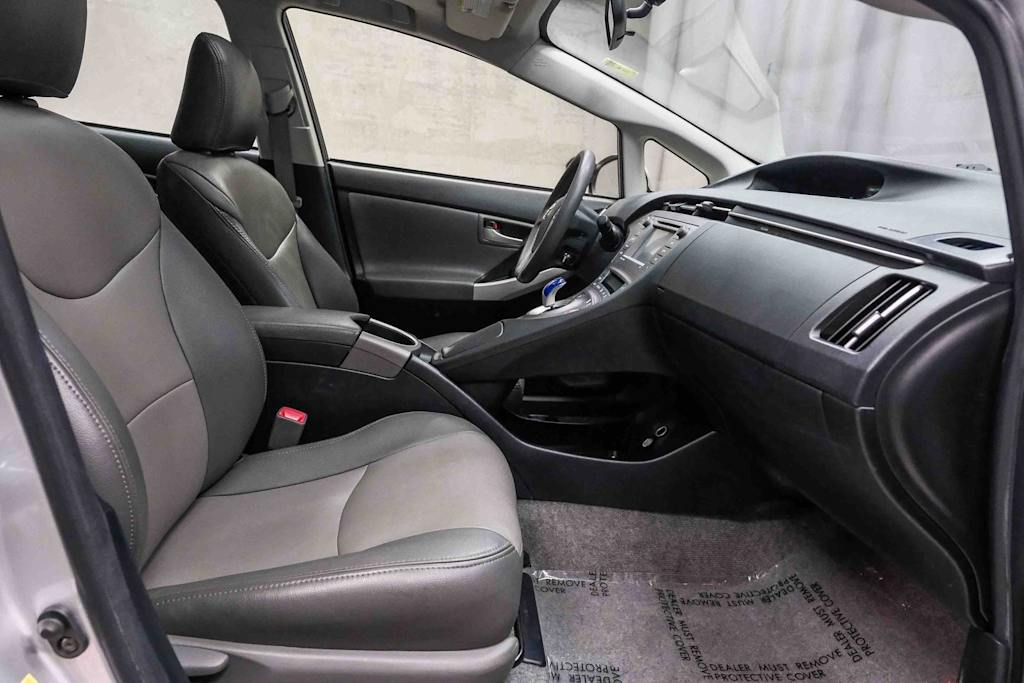 Thumbnail: 2012 Toyota Prius - 9