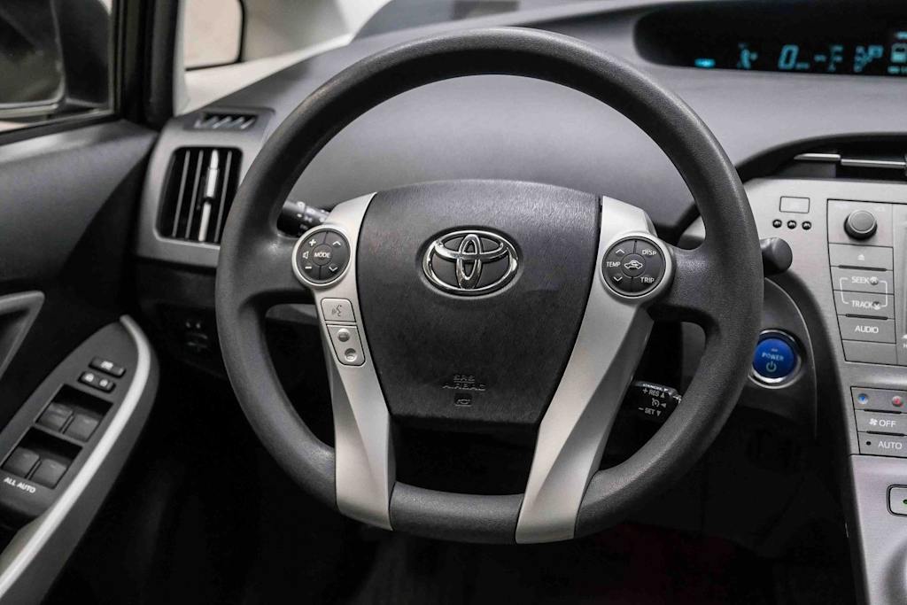 Thumbnail: 2012 Toyota Prius - 8