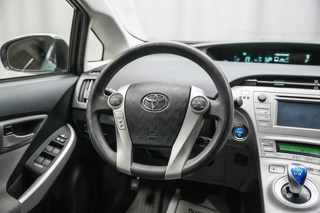 2014 Toyota Prius  9