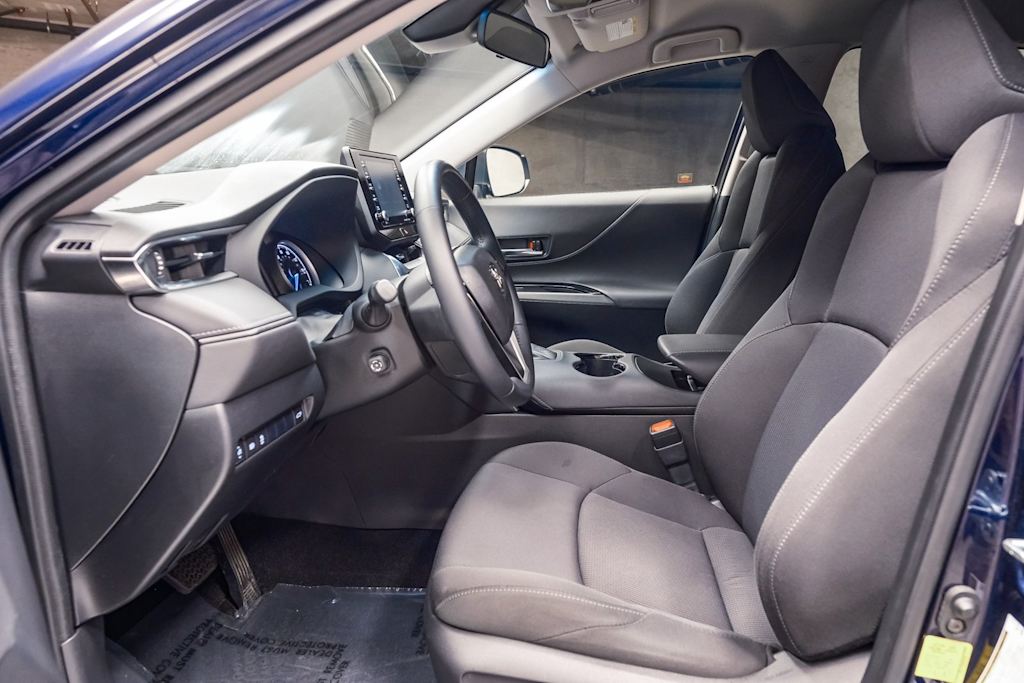 Thumbnail: 2021 Toyota Venza - 9