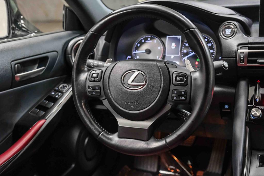 Thumbnail: 2021 Lexus IS - 9