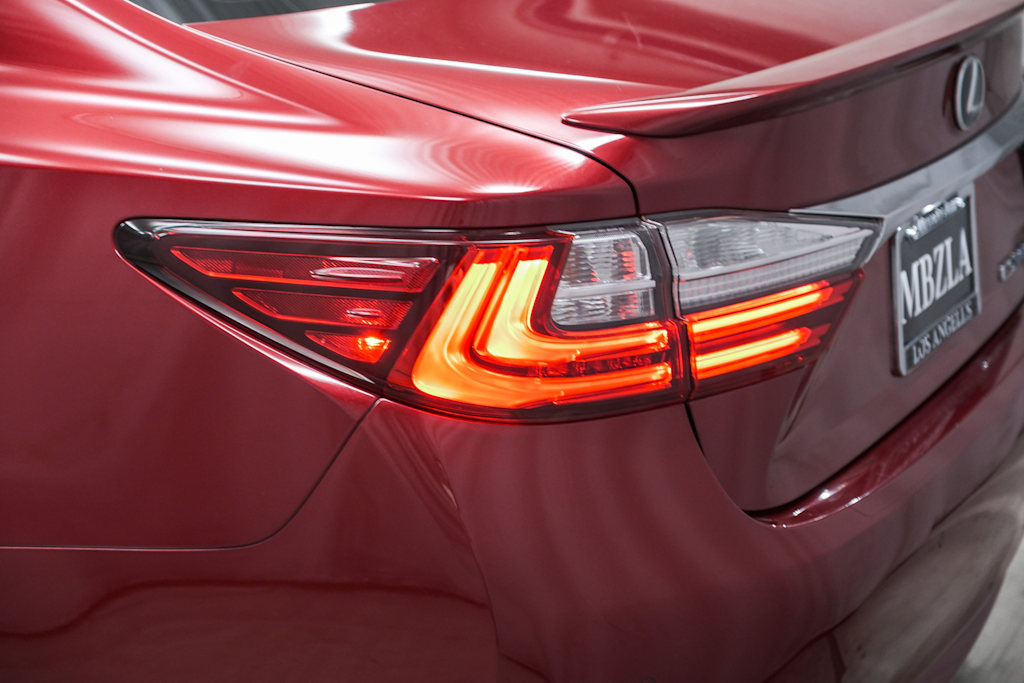 Thumbnail: 2018 Lexus ES - 7