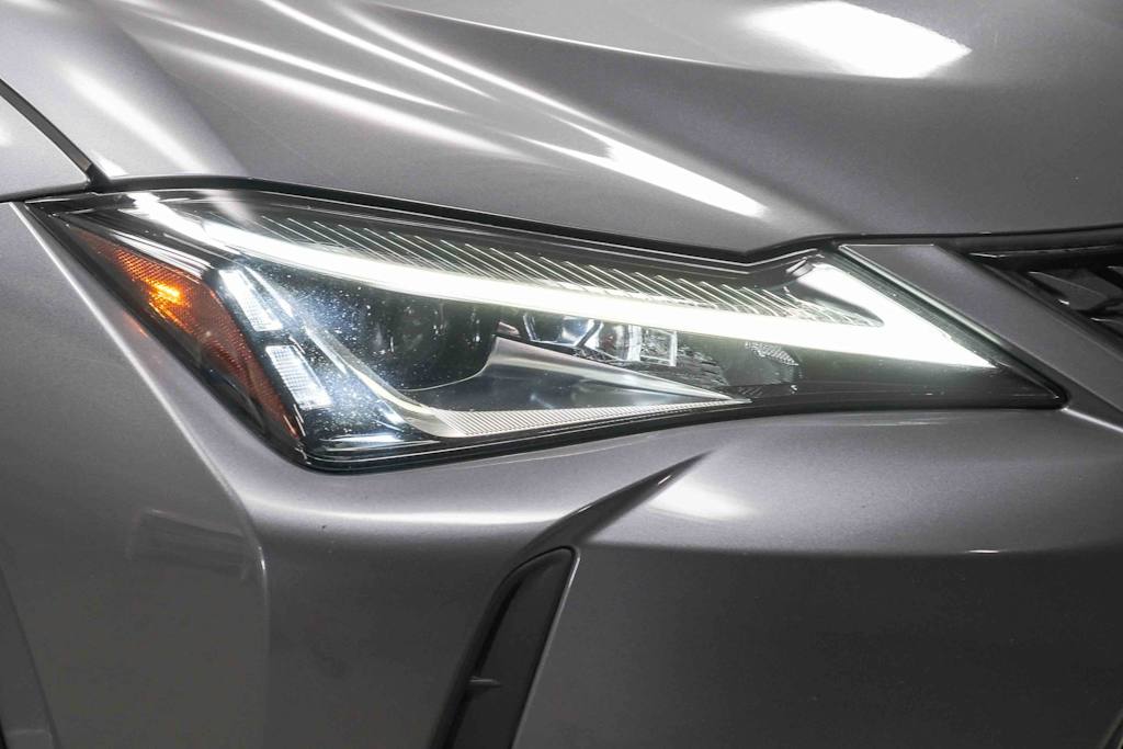 Thumbnail: 2020 Lexus UX - 24