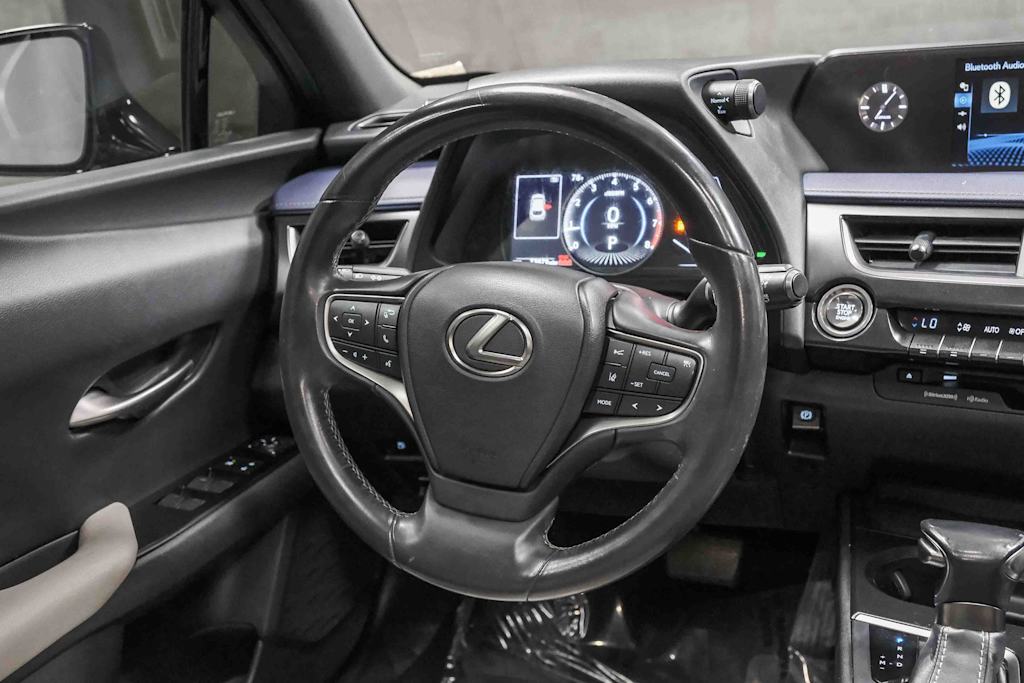 Thumbnail: 2020 Lexus UX - 10