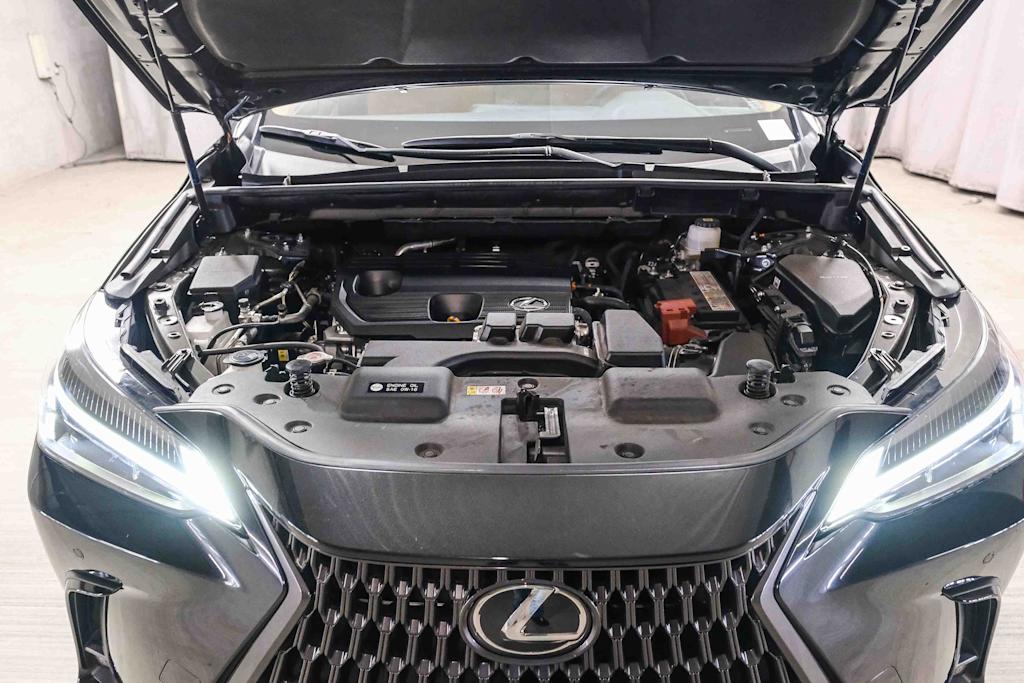 Thumbnail: 2025 Lexus ES - 8