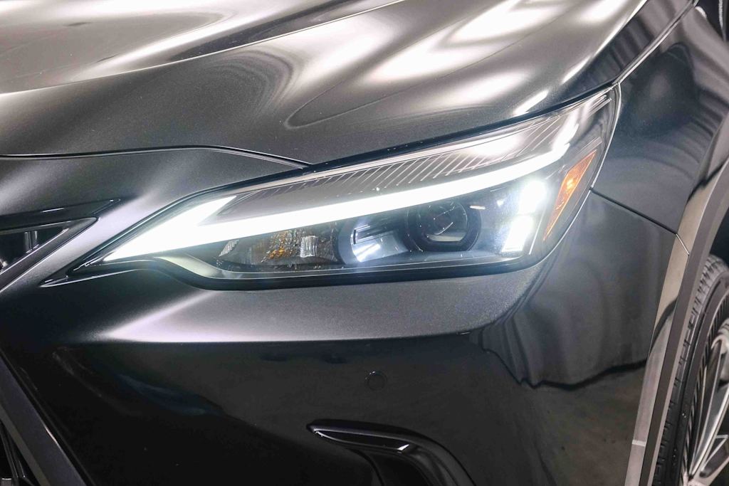 Thumbnail: 2025 Lexus ES - 23
