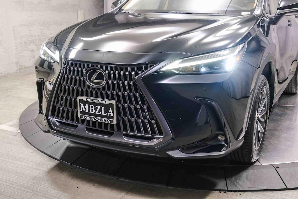 Thumbnail: 2025 Lexus ES - 22